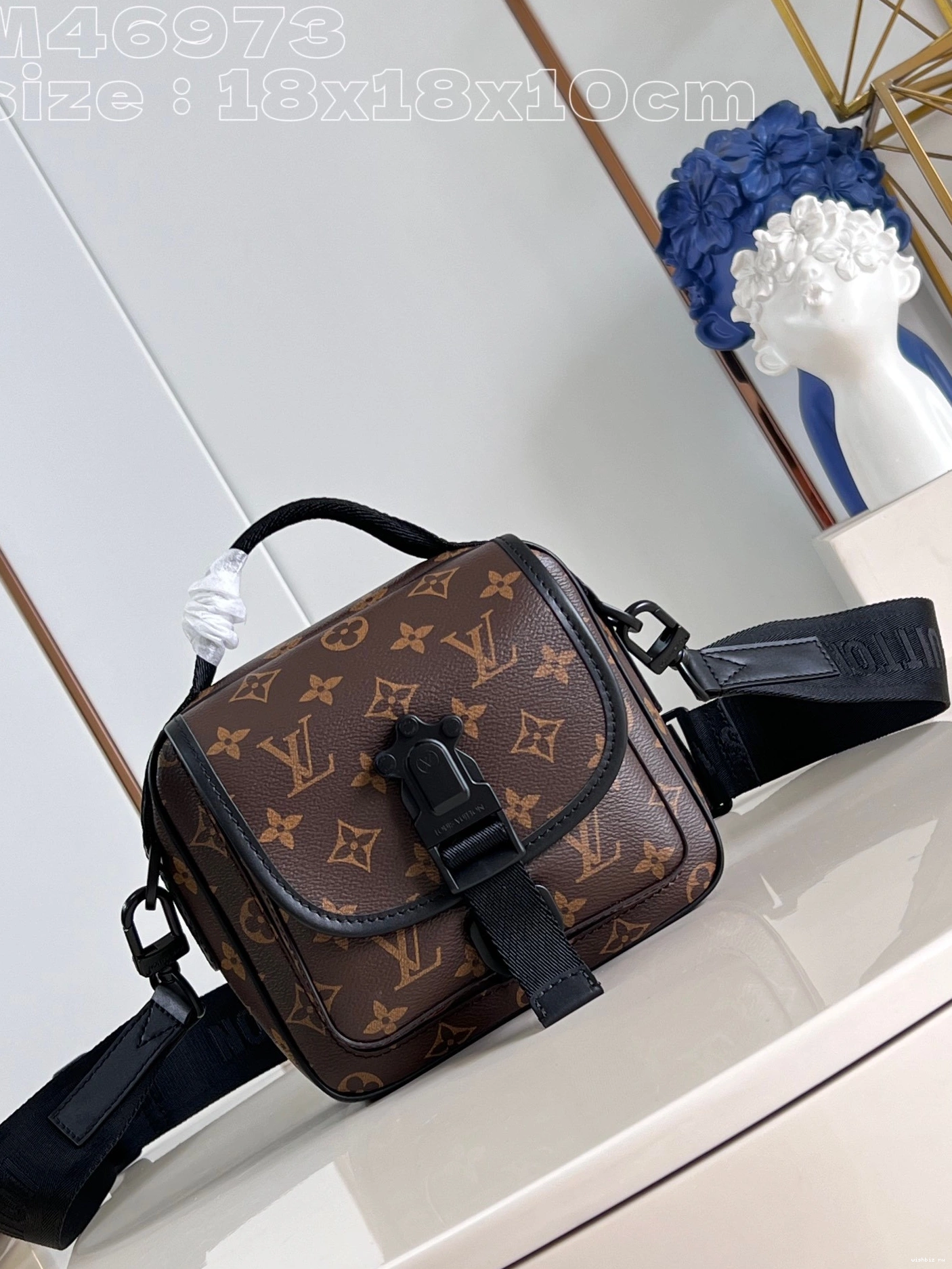 WIS Trail LOUIS Messenger-18*18*10CM VUITTON 1028
